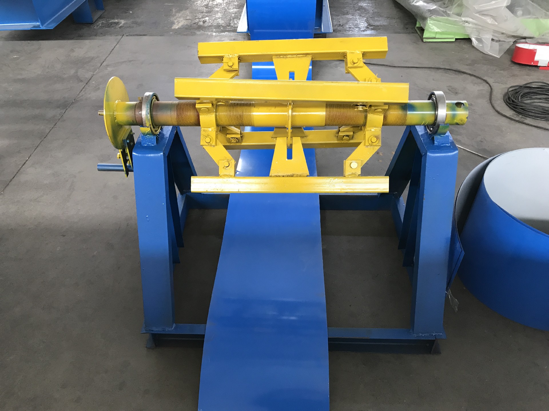 Ridge capping roll forming machine