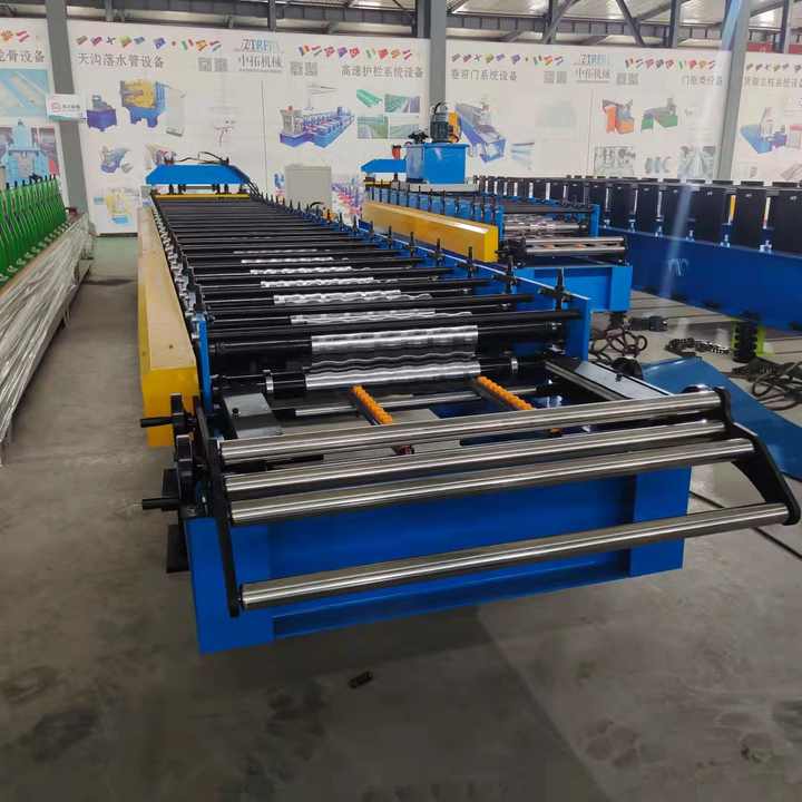 corrugated roof sheet forming machine